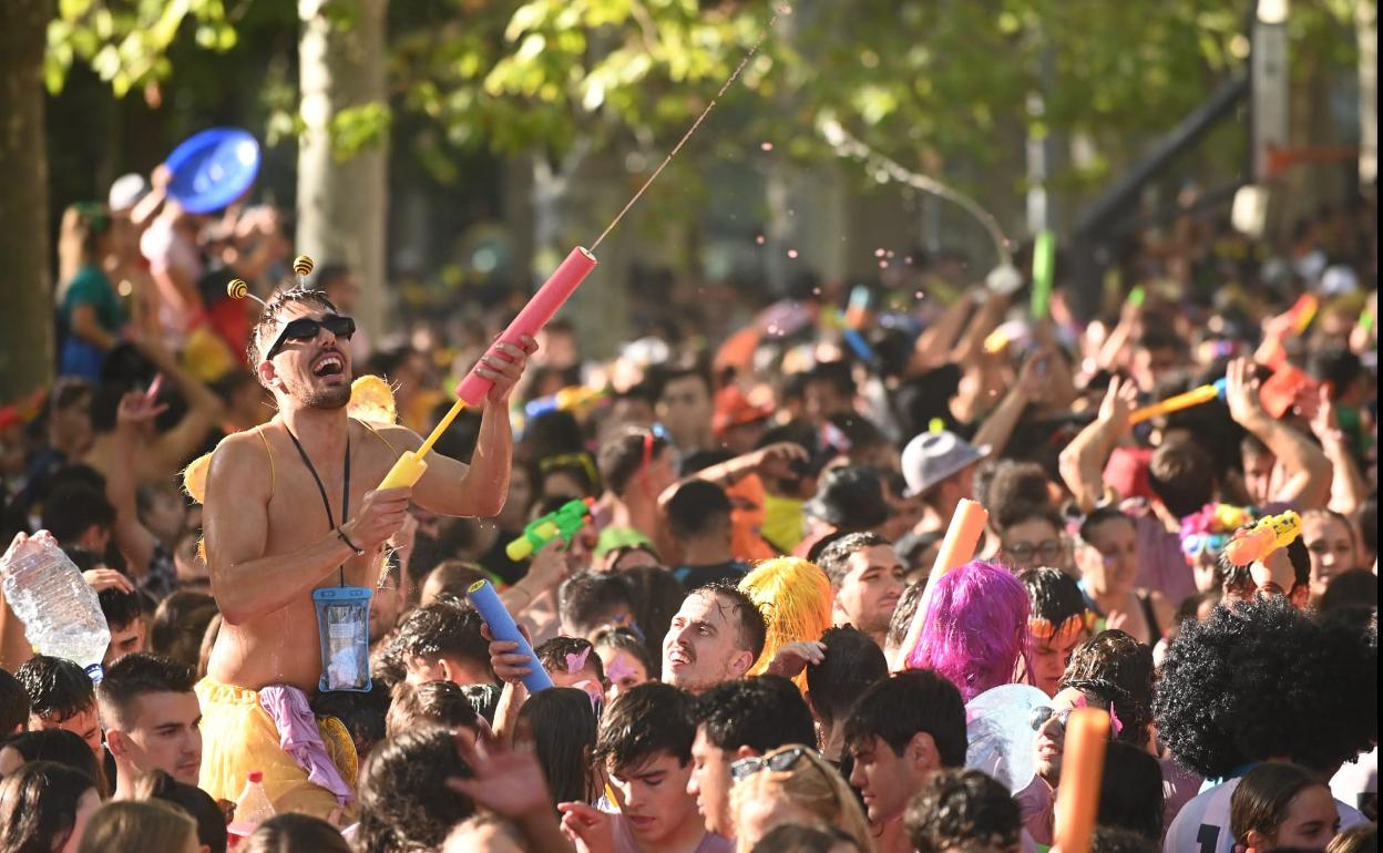 Las peñas prenden la mecha de las Fiestas de Valladolid El Norte de